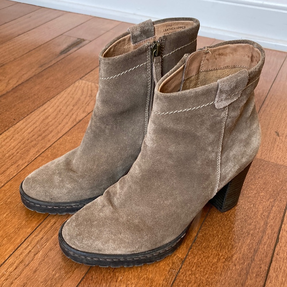 Biala Tan Taupe Suede Heeled Boots - 37 M